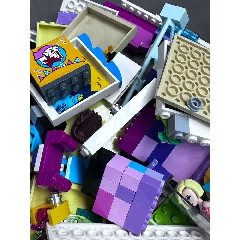 Lego Friends Bulk Lot - 3.5+ Pounds Including Minifigs / Vehicles